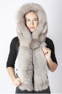 Grey fox fur hood-scarf